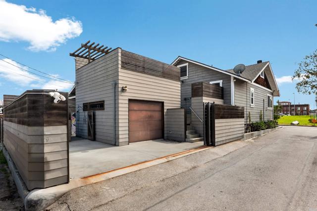 Detail Gallery Image 27 of 29 For 107 Clubhouse Ave, Venice,  CA 90291 - 2 Beds | 1 Baths
