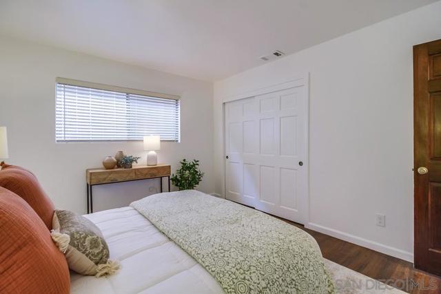 3886 Santa Cruz, San Diego CA: https://media.crmls.org/mediaz/db7dc015-d3c8-4722-aa91-023fa5e42585.jpg