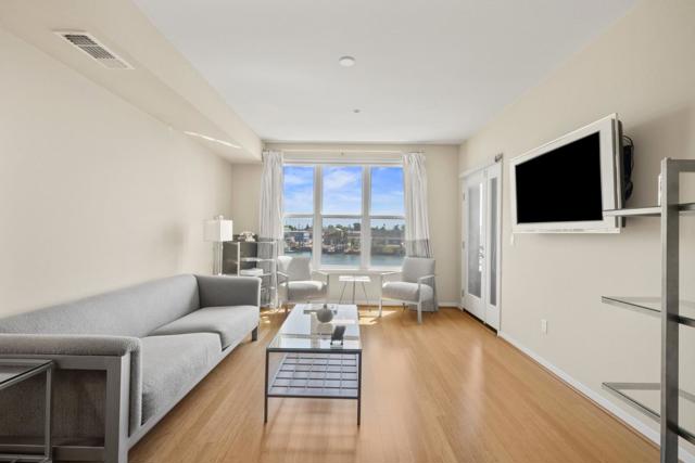 2853 Regatta Drive, Oakland CA: https://media.crmls.org/mediaz/db7f9206-6b81-4d42-a5b5-396cf225ce25.jpg