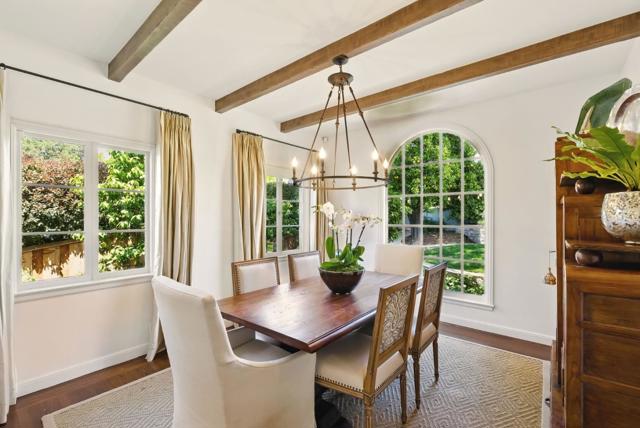 540 Parrott Drive, San Mateo CA: https://media.crmls.org/mediaz/db80183c-84cd-4fc3-8cc1-2eb6d65ce74b.jpg