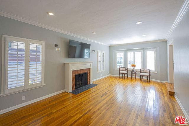 2318 Canyon Drive, Los Angeles CA: https://media.crmls.org/mediaz/db804bfb-d786-470f-8724-cc6b4c837870.jpg