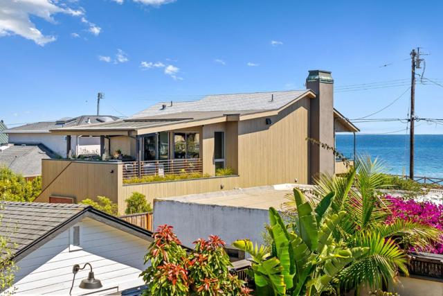 1122 W Cliff Drive, Santa Cruz CA: https://media.crmls.org/mediaz/db808264-cb2a-48e6-bb3b-d9823c96458f.jpg