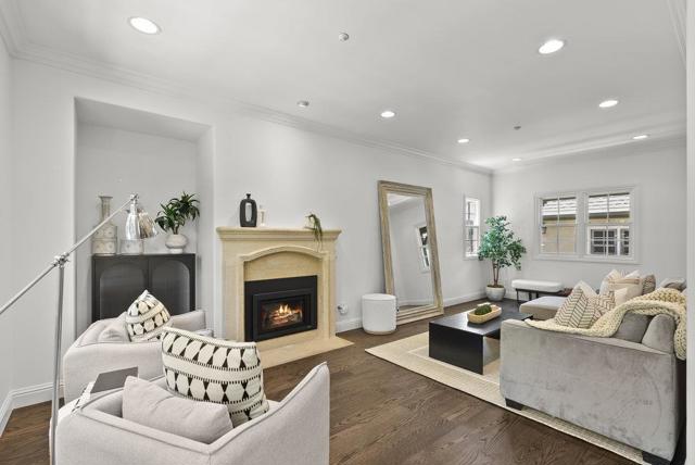 1246 Hoover Street, Menlo Park CA: https://media.crmls.org/mediaz/db809b9e-a046-4a0c-93a9-33c050ccb75f.jpg