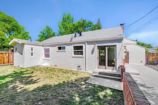 2276 Newhall Street, San Jose CA: https://media.crmls.org/mediaz/db809ea9-3d49-4c93-a4fb-81677ba7979c.jpg