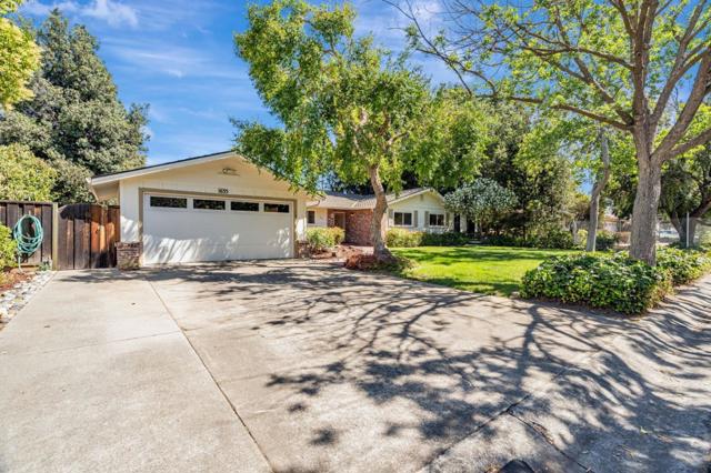 1635 Morton Avenue, Los Altos CA: https://media.crmls.org/mediaz/db8120d8-126a-474a-acea-3ba8c74ab571.jpg