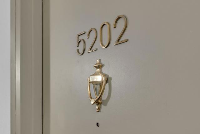 5202 Shelter Creek Lane, San Bruno CA: https://media.crmls.org/mediaz/db81941d-a43d-425e-8533-06afbbfb052b.jpg