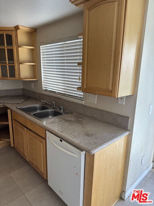 6267 Grand Valley Trail, Jurupa Valley CA: https://media.crmls.org/mediaz/db822f4a-45a7-4c6c-a748-8b504b7ac781.jpg