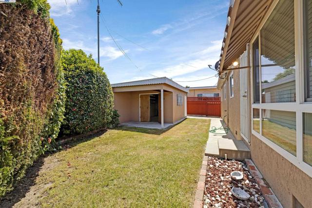 Image 24 of 33 For 1560 Vining Dr