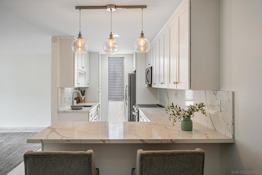 6455 La Jolla Blvd - photo 8