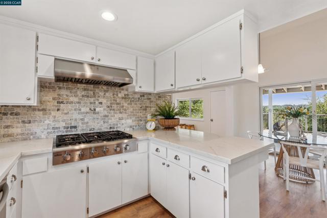 3803 Quail Ridge Road, Lafayette CA: https://media.crmls.org/mediaz/db82b128-9664-407e-acc0-4ab1ca746637.jpg