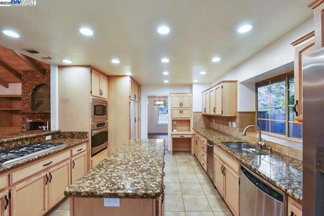 Image 19 of 59 For 7325 Hill Rd