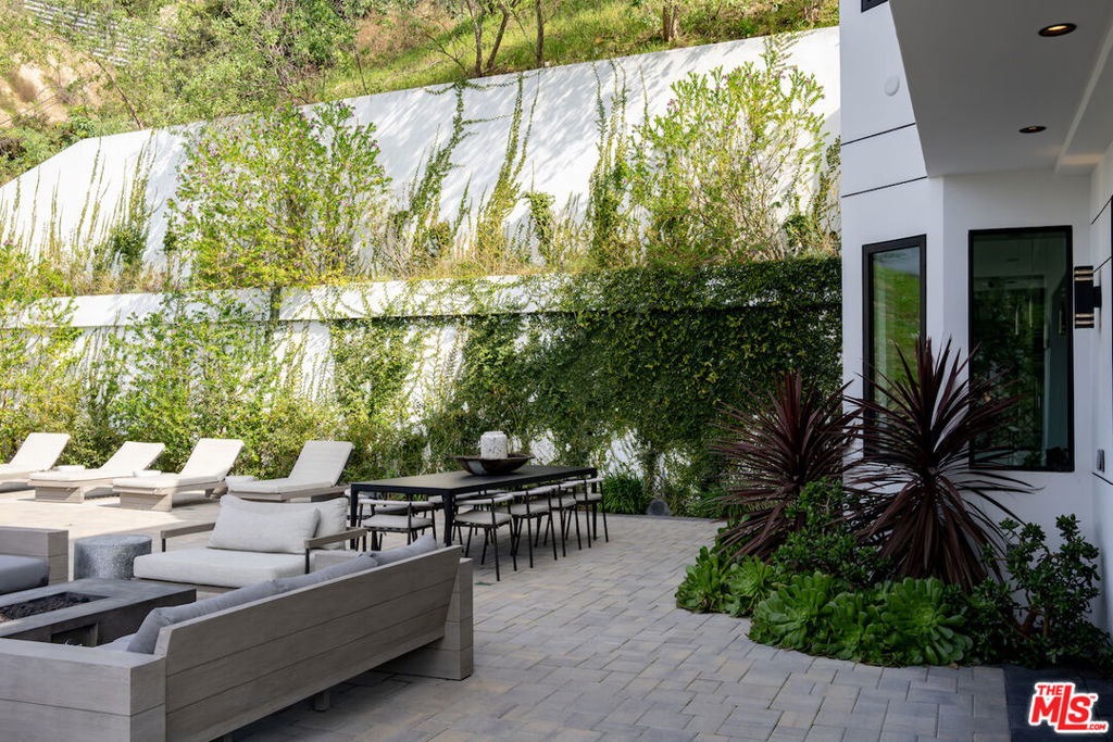 3820 Knobhill DriveSherman Oaks img 28