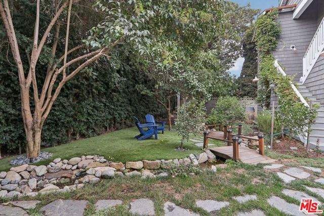 3143 Shelby Drive, Los Angeles CA: https://media.crmls.org/mediaz/db83065e-761a-4d74-b06a-091b1427e8fe.jpg