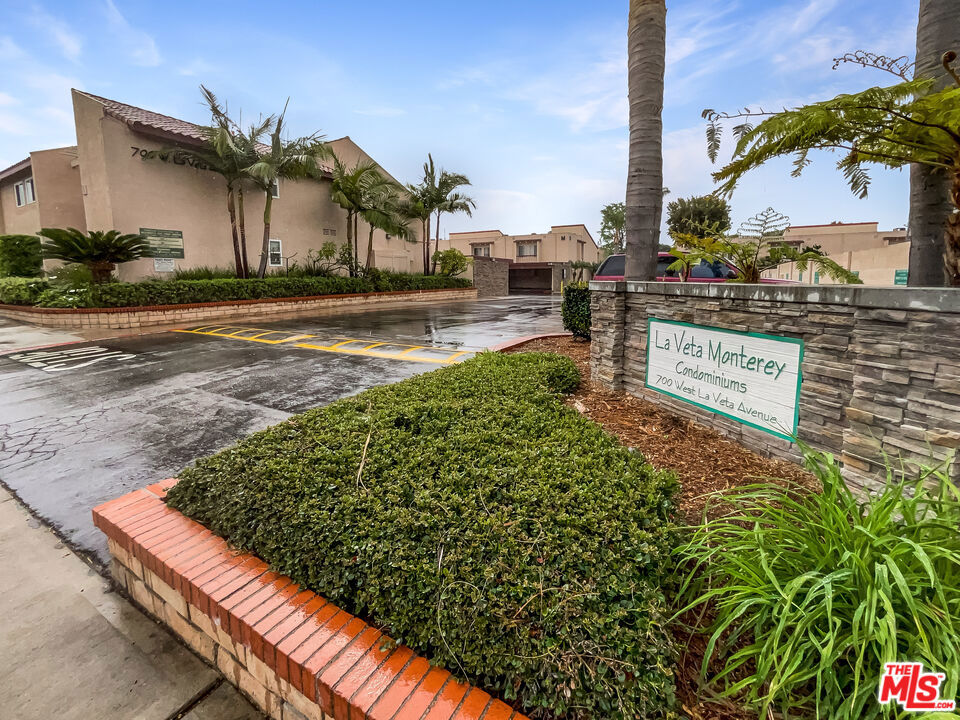 700 W La Veta Avenue #H7