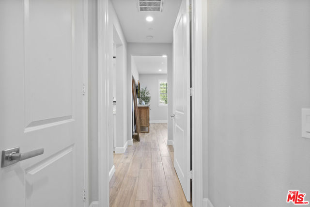 6 Alimon Street, Rancho Mission Viejo CA: https://media.crmls.org/mediaz/db846301-a826-4a5c-a3d2-7e181bca6cdc.jpg