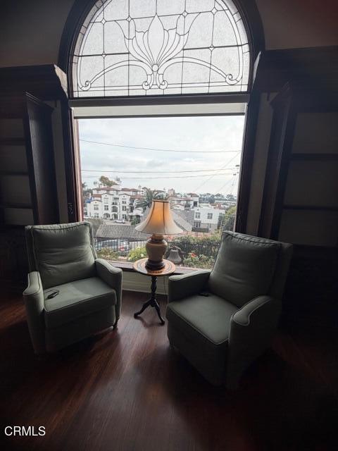 Detail Gallery Image 8 of 17 For 419 Brakey Rd, Ventura,  CA 93001 - 3 Beds | 3 Baths