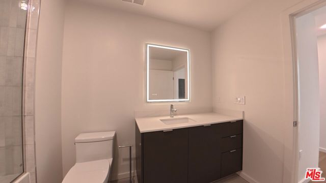 5119 Colfax Avenue, 203 photo 22