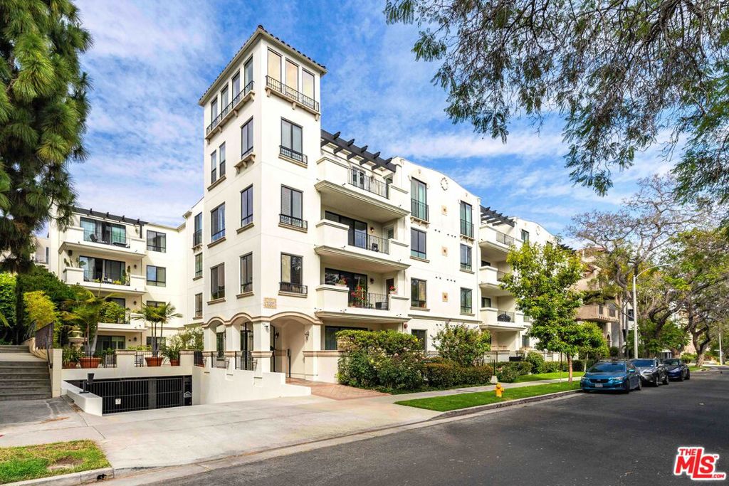 1530 Camden Avenue #305