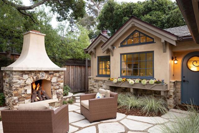 0 12th Avenue 2 SE of Casanova Street, Carmel CA: https://media.crmls.org/mediaz/db860f28-121a-4f23-b631-bcf3fdd2588e.jpg