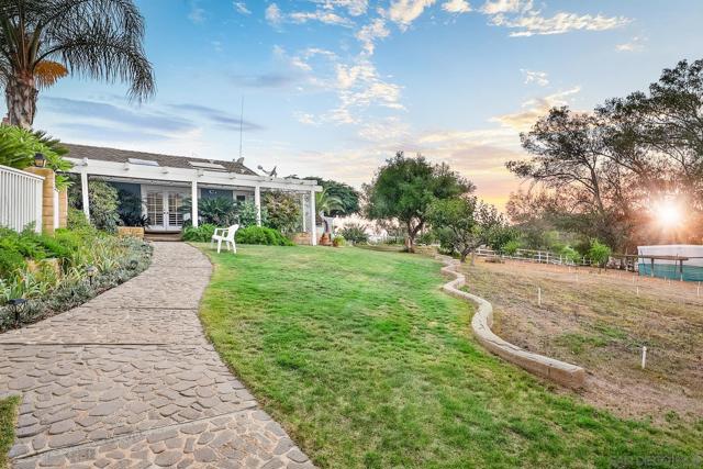 13764 McNally Rd, Valley Center CA: https://media.crmls.org/mediaz/db864dee-7fe8-428a-83c8-969852f9b782.jpg
