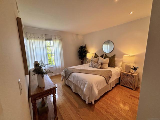 359 W Glenwood Ave, Fullerton CA: https://media.crmls.org/mediaz/db86ebb1-5966-48e0-92a5-878669f7111a.jpg