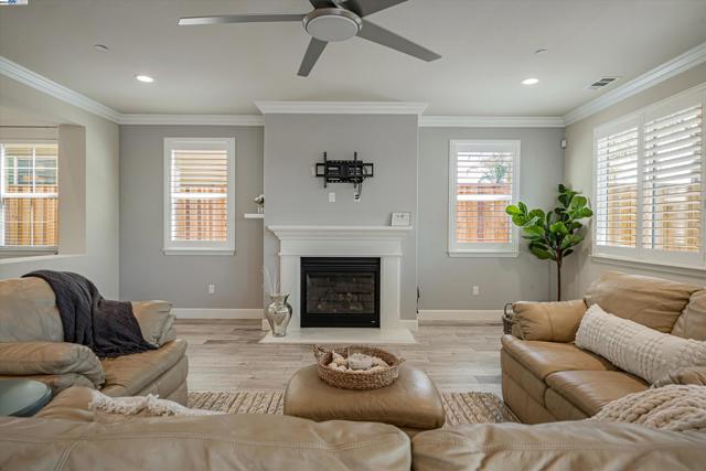 Image 14 of 60 For 5529 Mountain Ridge Way