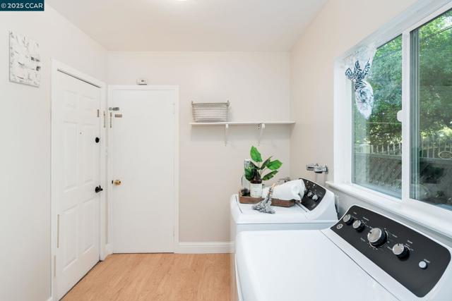 1019 Sir Francis Drake Blvd, San Anselmo CA: https://media.crmls.org/mediaz/db8765a4-24e9-4120-a860-e5419fde49ae.jpg