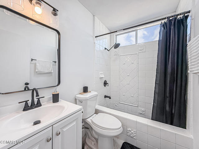 7729 Sedan Avenue, West Hills CA: https://media.crmls.org/mediaz/db8884a6-8ef5-4dd4-9f42-521e659b9e0c.jpg