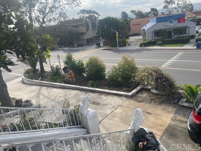 Image 2 of 5 For 305 San Ysidro Blvd