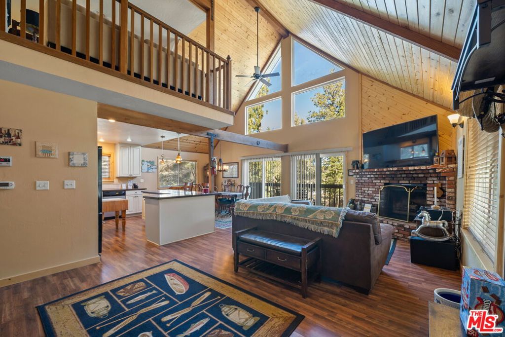 1037 H Lane