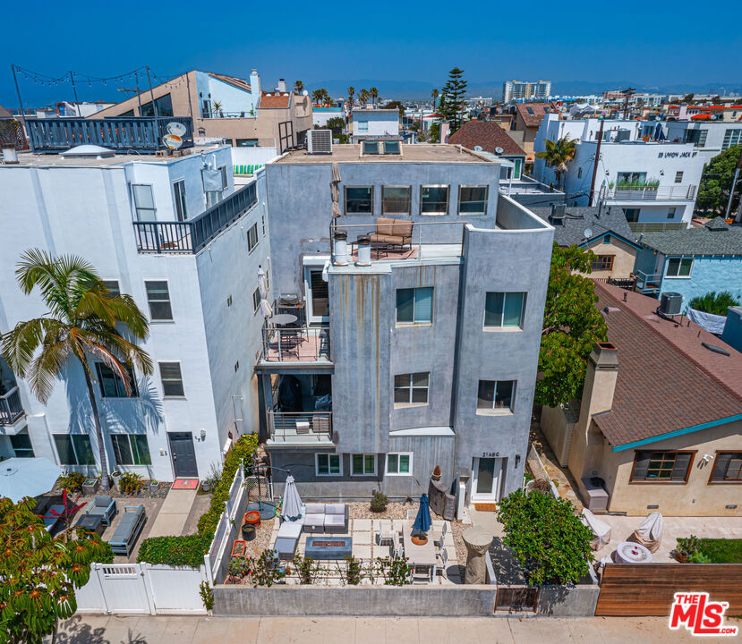 Multifamily at 21 Voyage Street