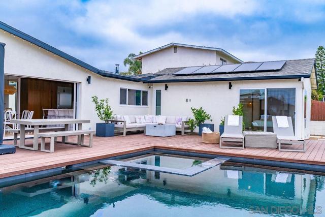 5745 Soledad Mountain Road, La Jolla CA: https://media.crmls.org/mediaz/db8a5f47-1012-4a67-82dd-2ef0823ba97f.jpg