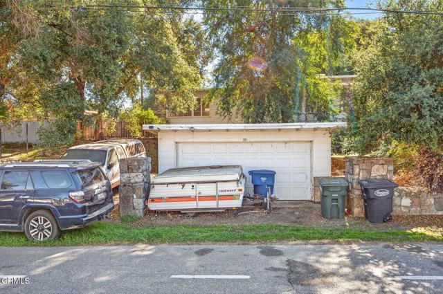 701 W Lomita Avenue, Ojai CA: https://media.crmls.org/mediaz/db8b6c71-8ef8-49f6-bd46-f34413766b0b.jpg