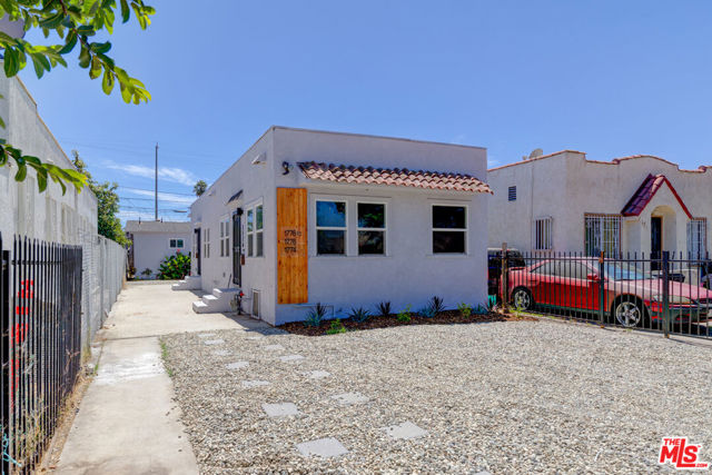 Image 3 for 1774 W 37Th Dr, Los Angeles, CA 90018