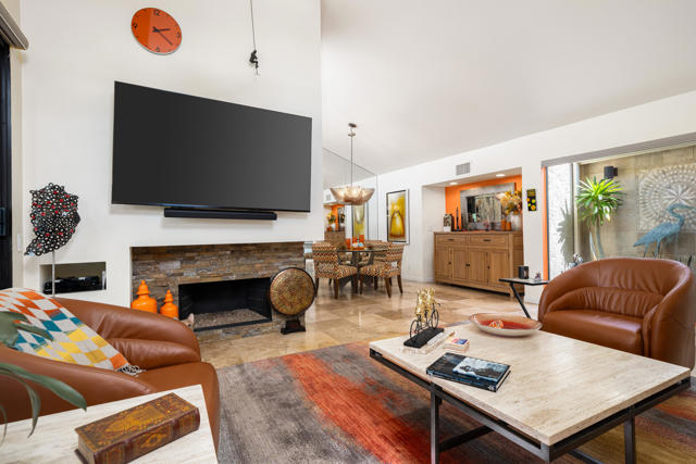 35983 Paseo Circulo E, Cathedral City CA: https://media.crmls.org/mediaz/db8beaca-c6c3-4105-b6b0-276e15f70fda.jpg
