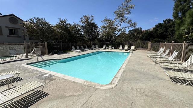 Detail Gallery Image 12 of 14 For 13062 Wimberly Sq #37,  San Diego,  CA 92128 - 1 Beds | 1 Baths