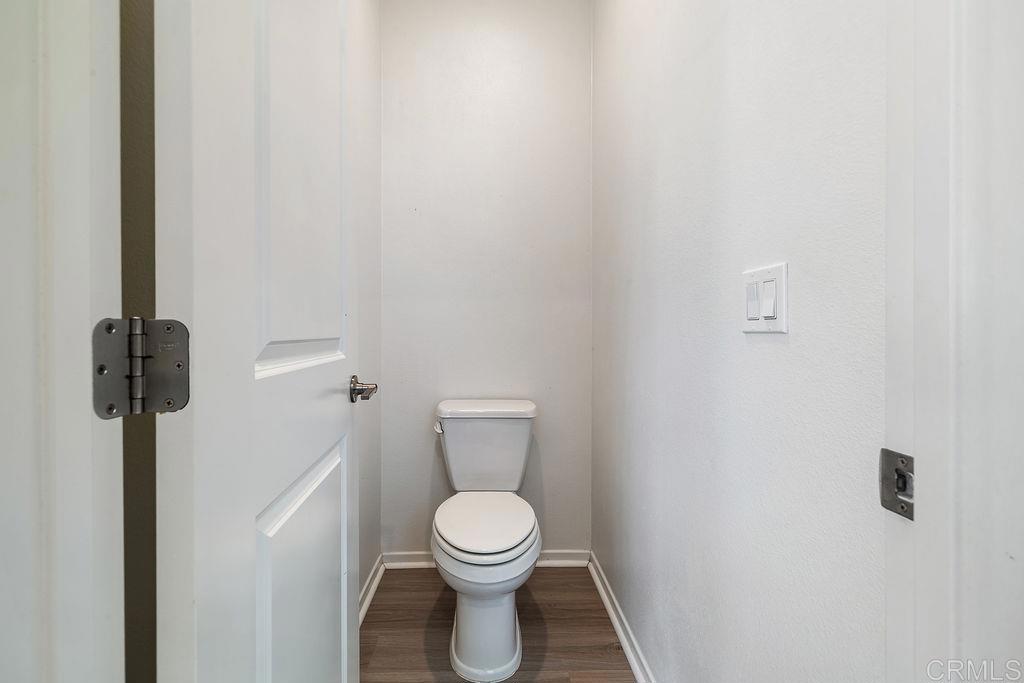 https://media.crmls.org/mediaz/db8cc561-265a-4b3d-bdb8-232a3dd521a5.jpg?preset=X-Large