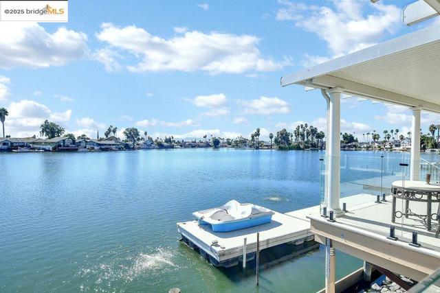 780 Beaver Ln, Discovery Bay CA: https://media.crmls.org/mediaz/db8d25ec-02ee-445e-b455-36f1c61c0116.jpg