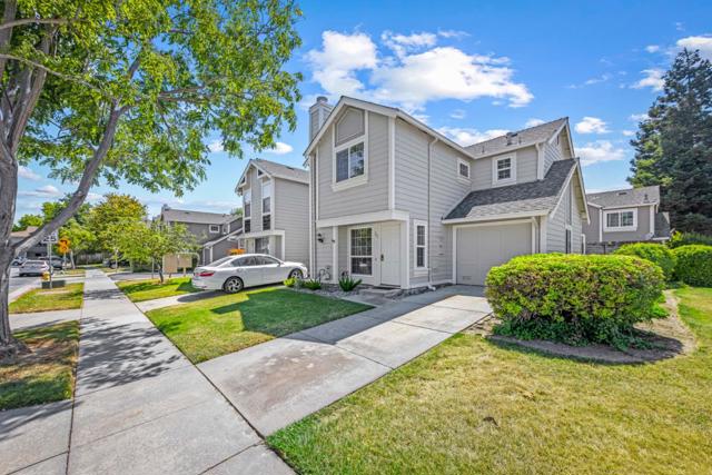 262 Banana Grove Lane, San Jose CA: https://media.crmls.org/mediaz/db8d7e90-9480-43dd-b35d-5917579bd45e.jpg