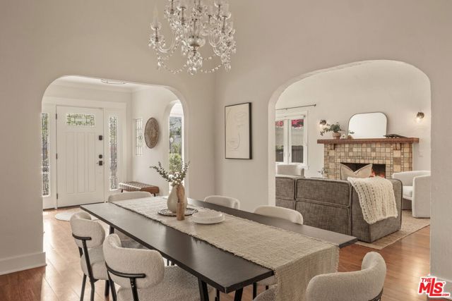 571 N Cahuenga Boulevard, Los Angeles CA: https://media.crmls.org/mediaz/db8df83f-5dac-478f-b7a3-4bafcbca2f4e.jpg