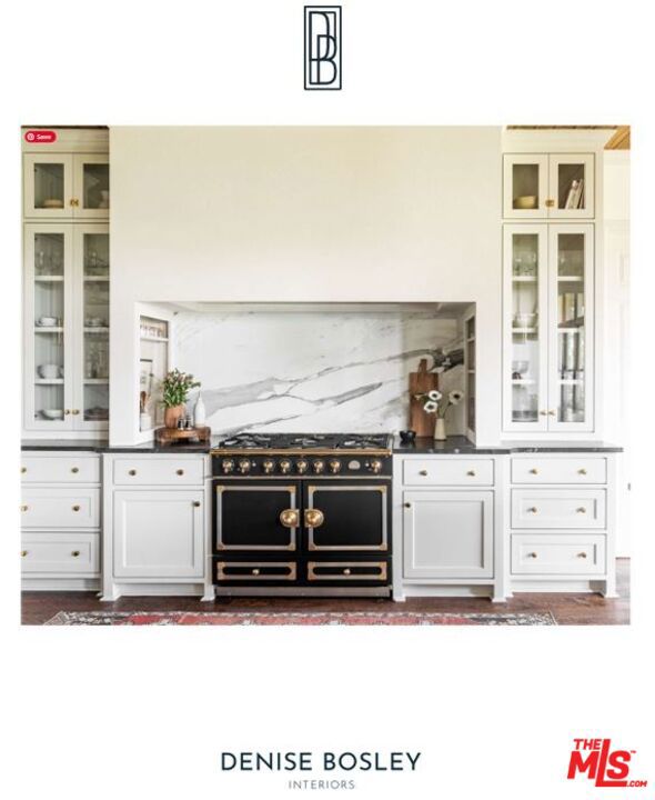 318 N Citrus Avenue, Los Angeles CA: https://media.crmls.org/mediaz/db8e5948-8c75-4d4d-bcd5-3f6166cfb8d0.jpg