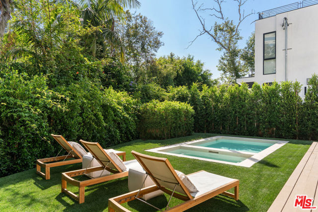Drew Fenton | 1185 Mcclellan Drive Los Angeles CA | MLS: 7420887