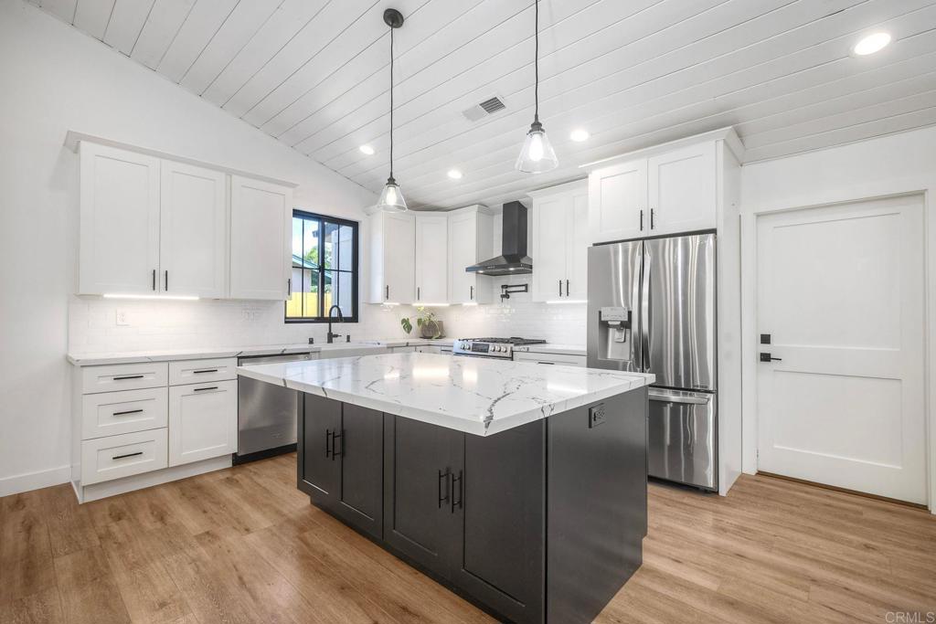 2295 Highland Drive - photo 6