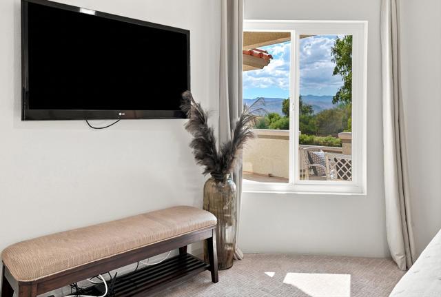 752 Vista Lago Drive N, Palm Desert, CA 92211