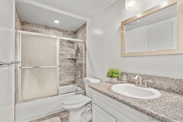 2348 La Costa Ave, Carlsbad CA: https://media.crmls.org/mediaz/db8fee3a-c40d-47df-a781-1883fa83409e.jpg