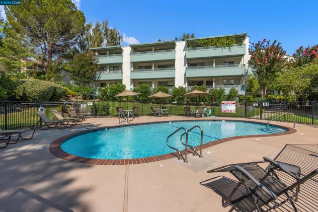 Image 3 for 1617 Ptarmigan Dr #1A, Walnut Creek, CA 94595