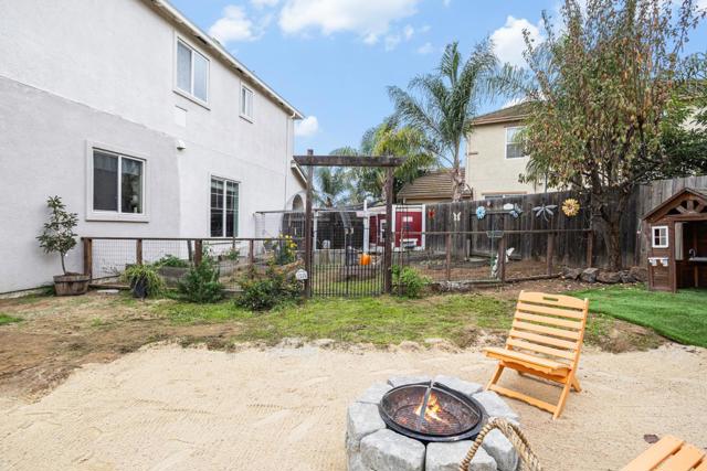 130 Ridge Crest Court, Oakley CA: https://media.crmls.org/mediaz/db90b420-5589-41e7-a212-f68d887e6a0b.jpg