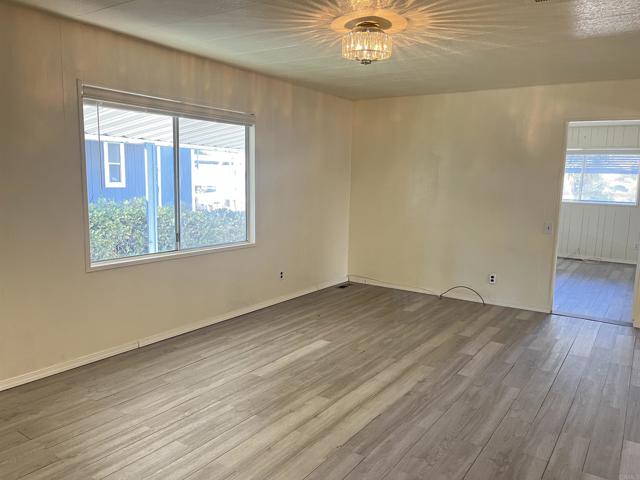 3535 Linda Vista Drive, San Marcos CA: https://media.crmls.org/mediaz/db91766d-a444-4943-828d-a447ab5fe970.jpg