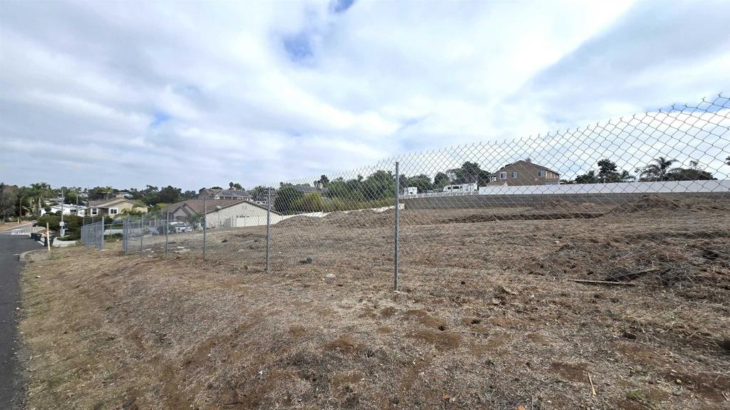 MLS #250041272SD image #13