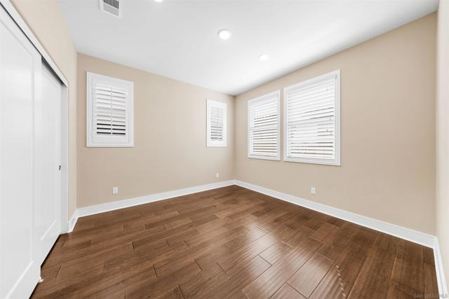 6749 Solterra Vista Pkwy, San Diego CA: https://media.crmls.org/mediaz/db926c58-c754-4abf-8fae-c489eb35a891.jpg